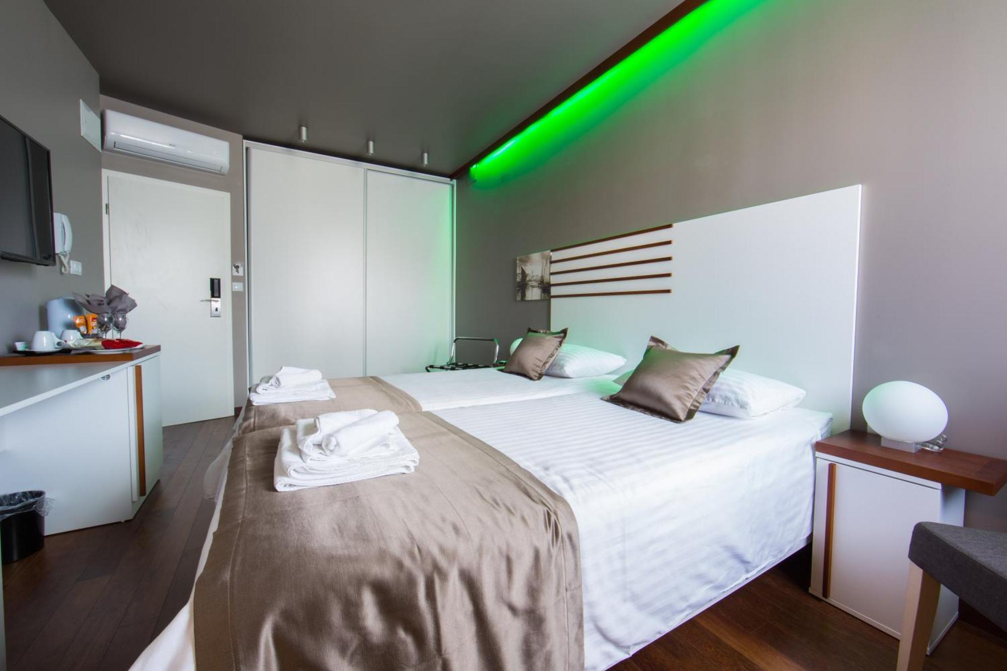 Luxury Rooms Silente Bacvice 1 Сплит Екстериор снимка
