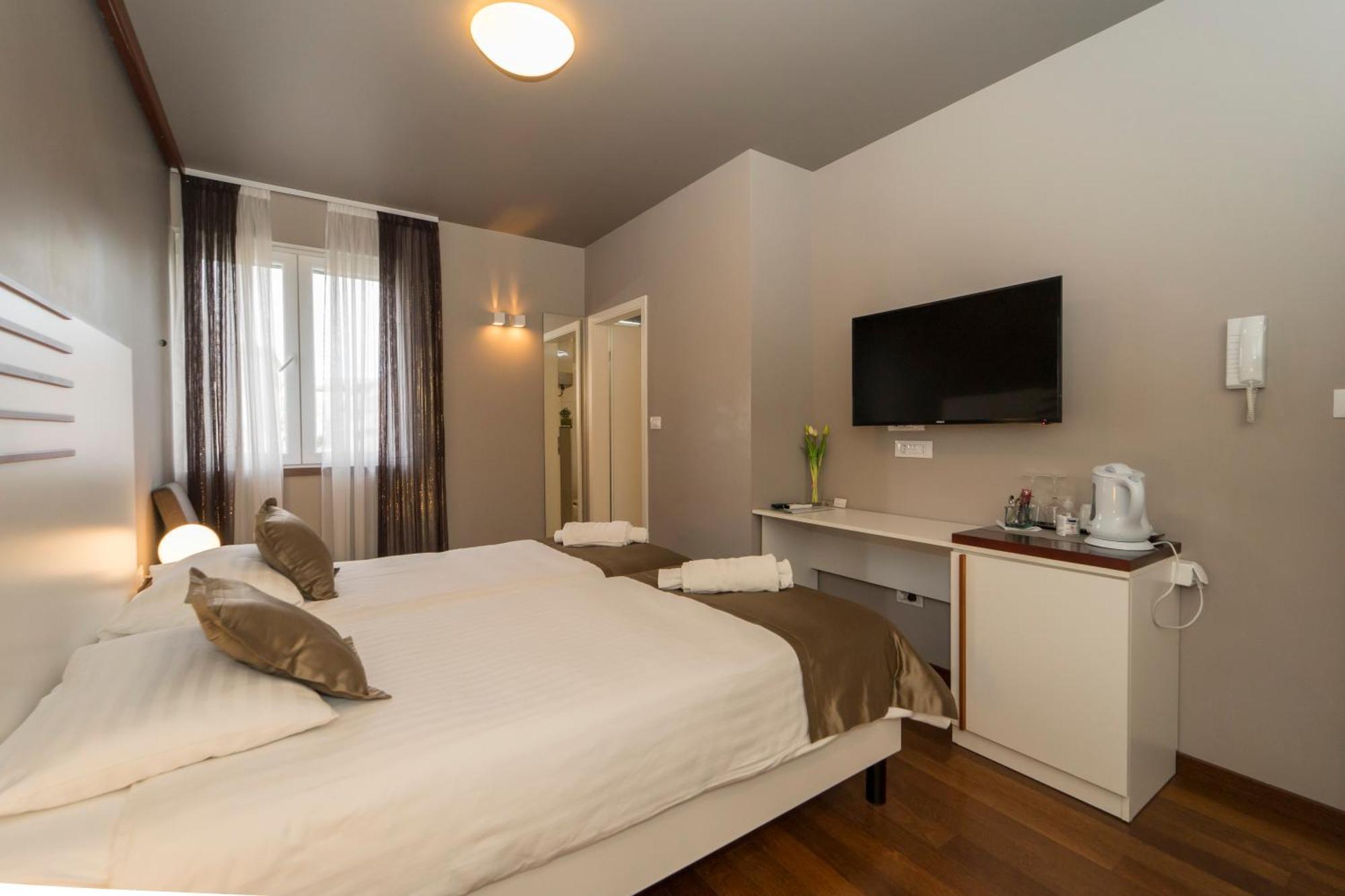 Luxury Rooms Silente Bacvice 1 Сплит Екстериор снимка